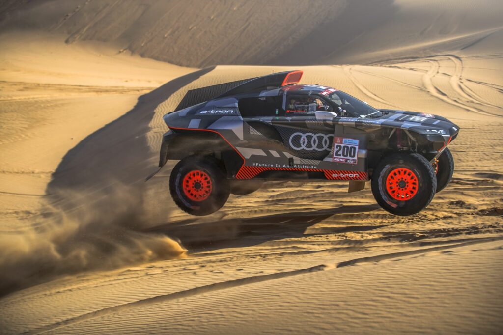Peterhansel Dakar Audi