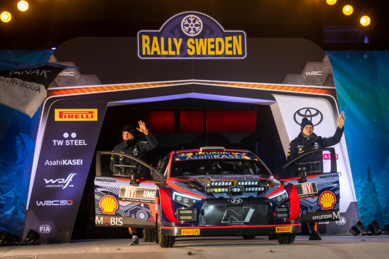 Tanak Svédországban is kiesett 