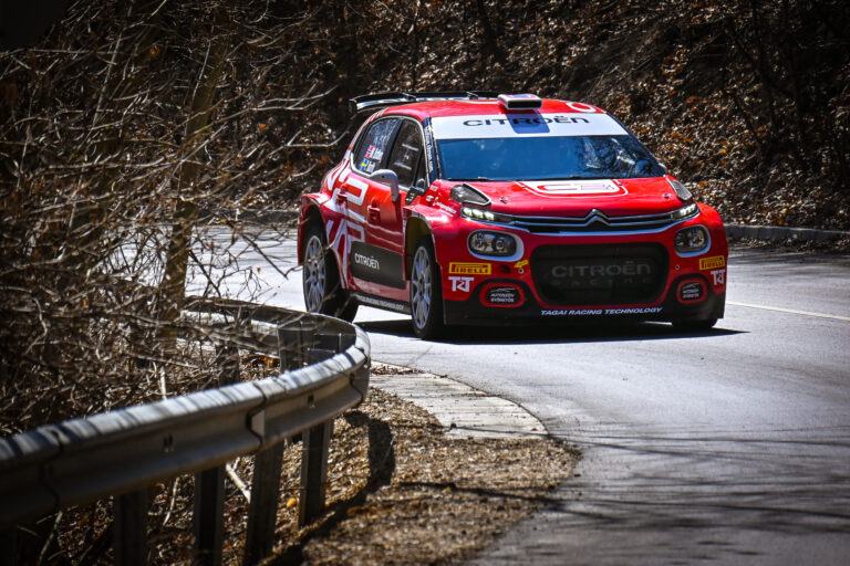 Ahogy mindig, úgy a Salgó Rally-n is nyerni szeretne Citroënjével Mads Østberg!