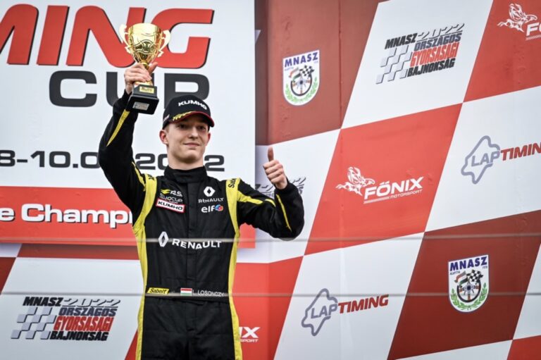 Losonczy Levente 5. hellyel mutatkozott be a TCR-ben