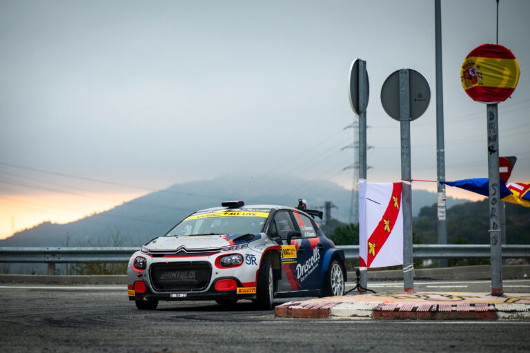 Johnston a WRC2-ben folytatja a szezont 