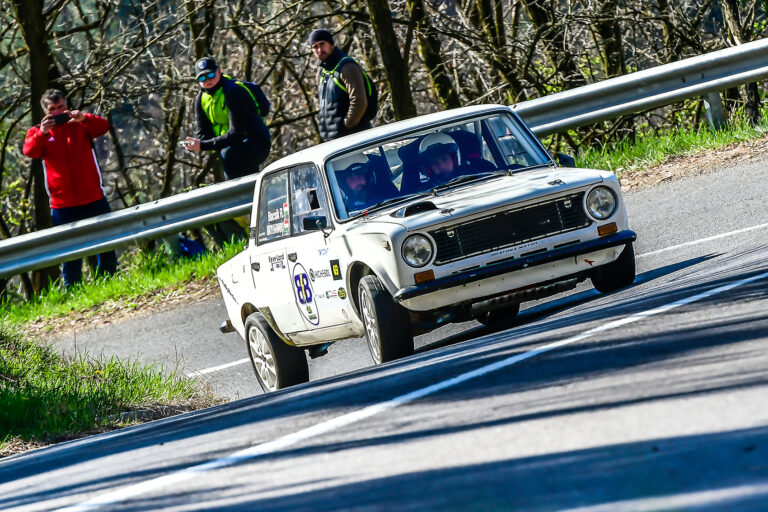 Dobogós helyen végeztek Bátyiék a Ladával