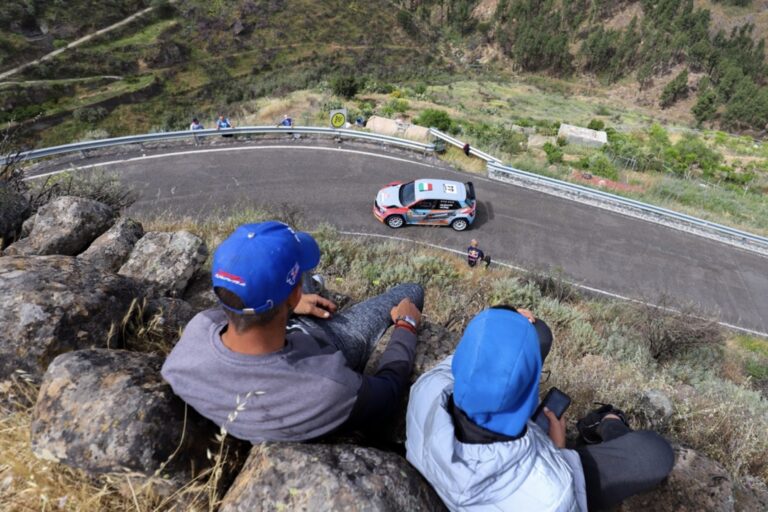 Csomós Mixi és a 27 kilométeres