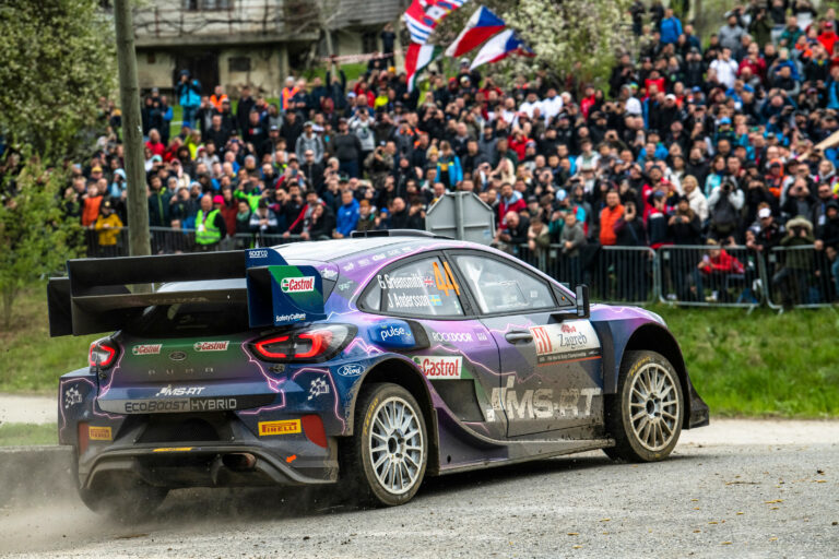 Greensmith a lovak közé csap Portugáliában 