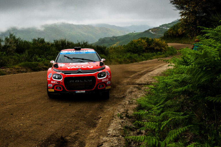 Suninen sokkoló balesete után Rossel a WRC2 élén 