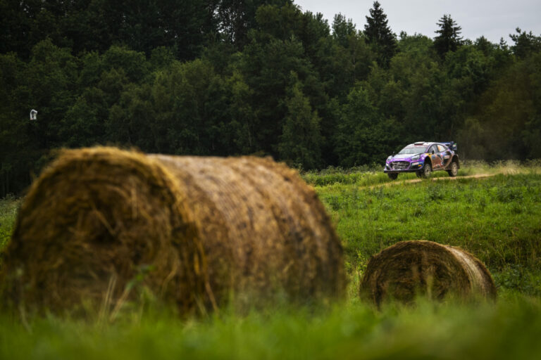 Az M-Sport elvesztette legjobb helyen álló versenyzőjét 
