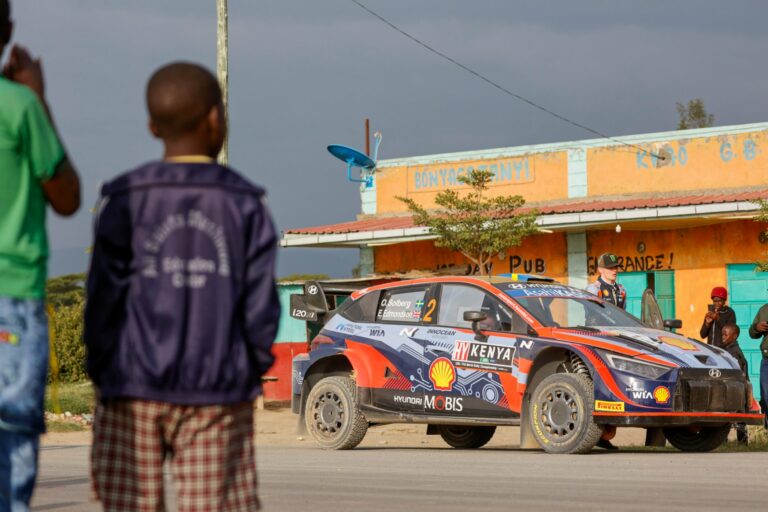 A FIA rally főnök szerint ennyi gyártó kellene a vb-re 