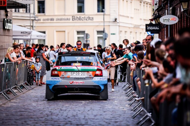 Komfort zónán kívül – Csomós Mixiék a Liepaja Rallyn (videó) 