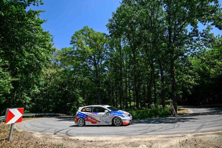 Rally2: Fogarasi növelte előnyét 