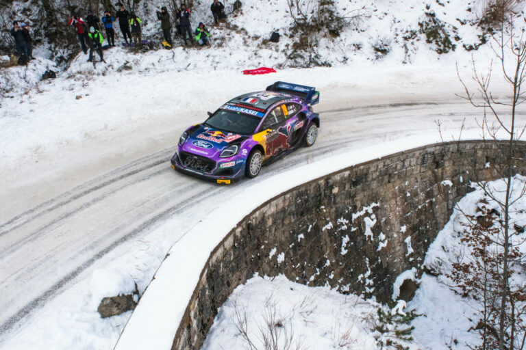 Most tiéd lehet Loeb Monte-győztes autója 