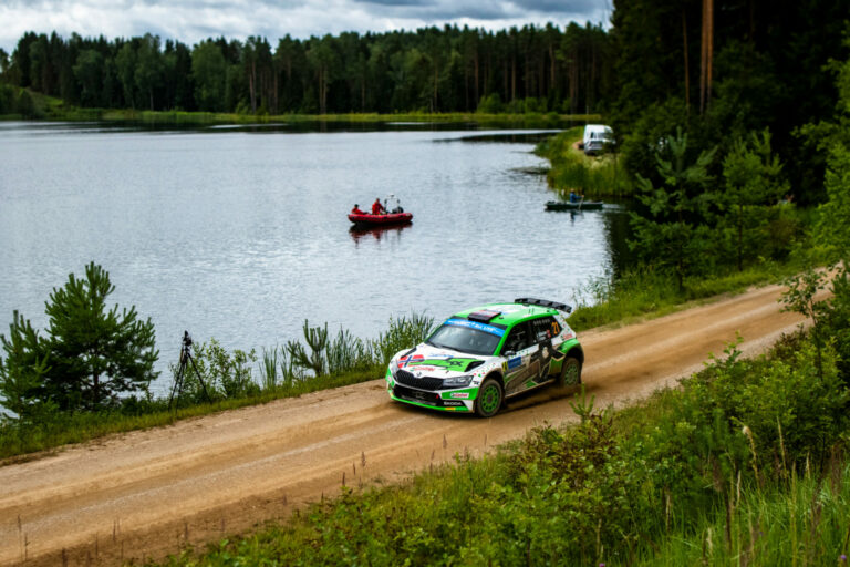 Mikkelsen vezeti a WRC2-t, mégis bajban van