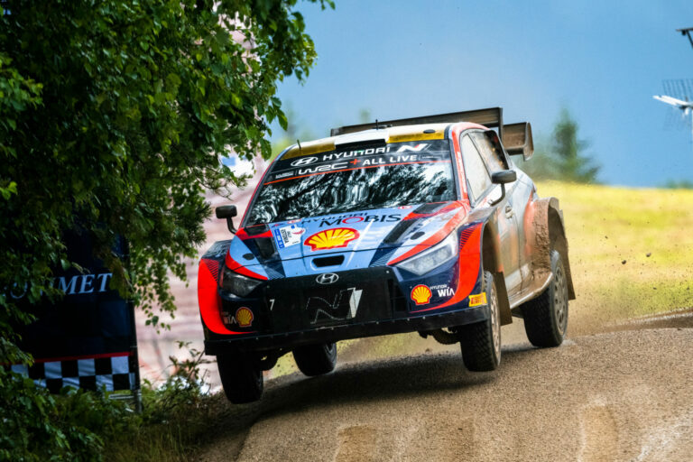A Hyundai brutális tesztvideója a Finn Rally előtt