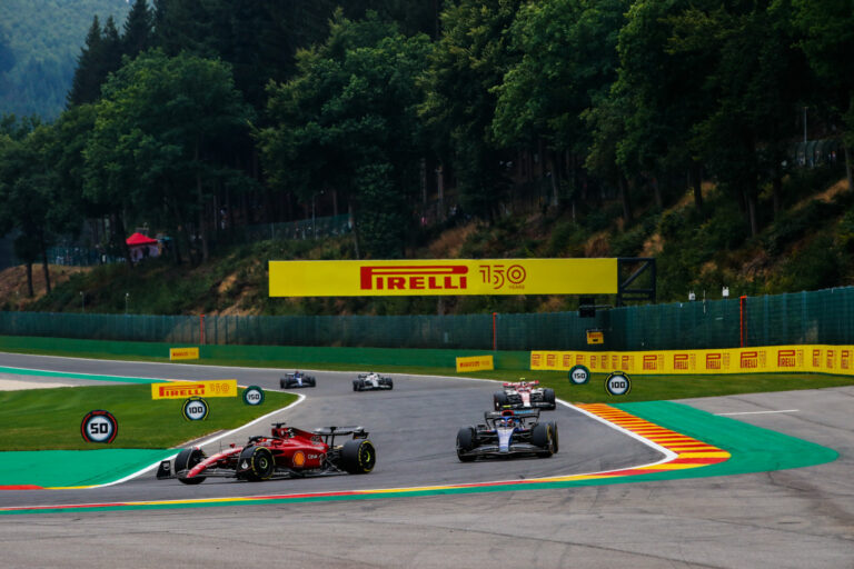 Feleslegesen trükközött a Ferrari, így néz ki a Belga Nagydíj rajtsorrendje