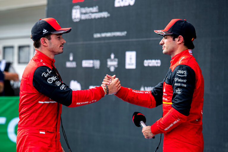 F1-házibajnokság: Mennyivel jobb Russell Hamiltonnál? Leclerc felülmúlja csapattársát?
