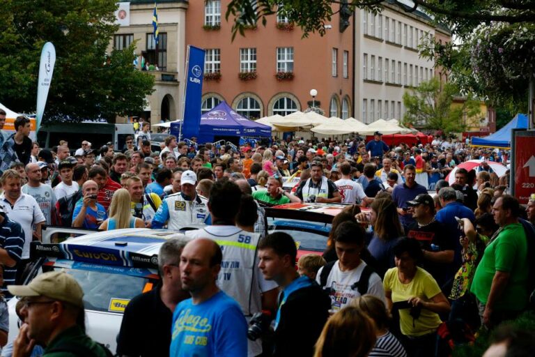 Amikor magyar győztest avattak a Barum Rallyn (videó)