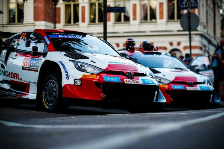 Gumimelegítés WRC módra (videó)