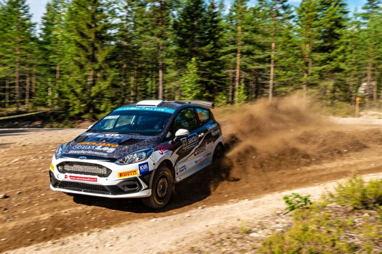 14 G-s becsapódás a Finn Rallyn 