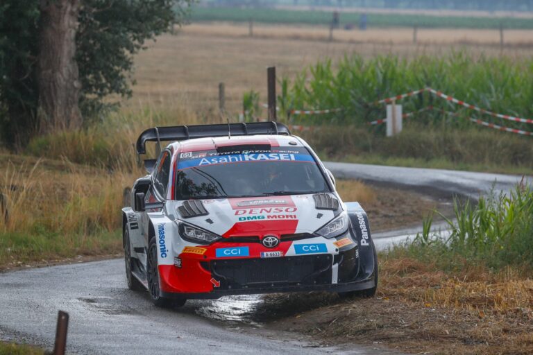 Rovanperáé az első, Neuville és Katsuta kicsúszott, Breen forgott 