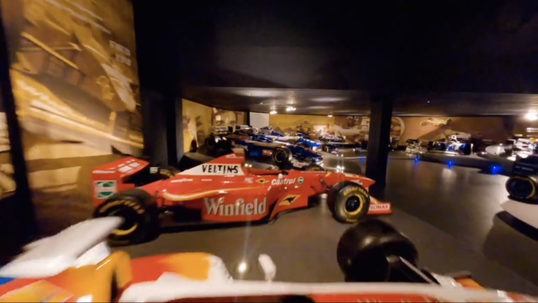 Elképesztő drónfelvétel a Williams-gyárról, ahol épp nagytakarítás zajlik