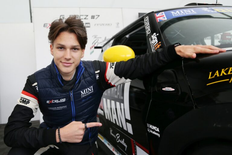 Rácz Geri lendületbe jött, de még többre vágyik a brit túraautózás Mekkájában