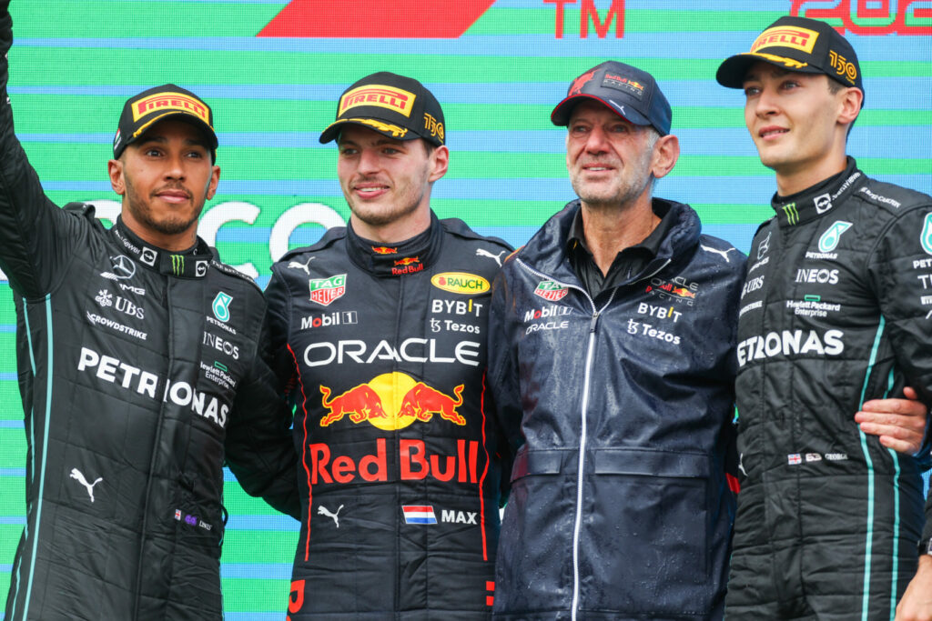 Lewis Hamilton, Max Verstappen, Adrian Newey, George Russell, Mercedes, Red Bull, Magyar Nagydíj