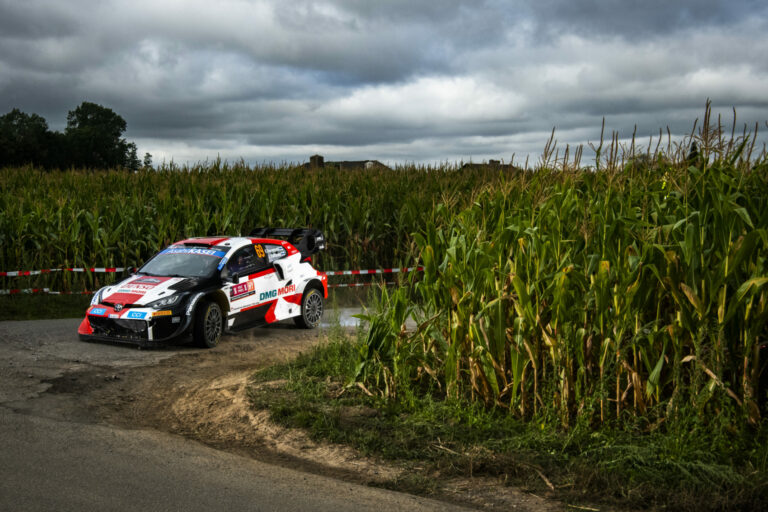 A Toyota csodát művelt, Rovanpera visszatér (videó)