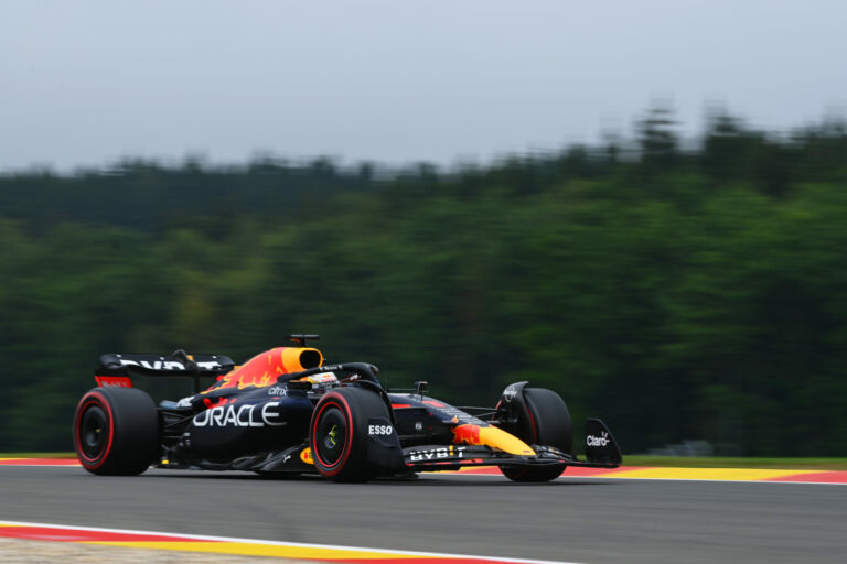 Büntetéscunami Spában, Leclerc és Verstappen is érintett