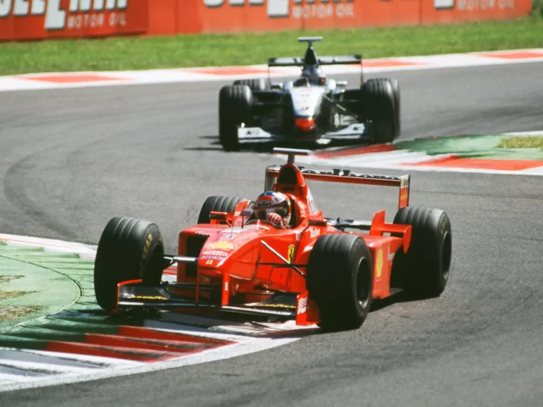 Schumacher 98-as Ferrarija minden idők második legdrágább modern F1-es autója lett