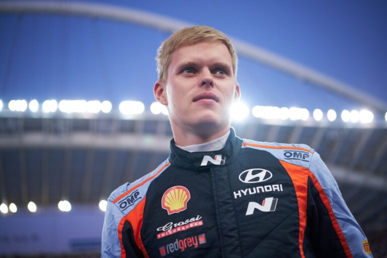 Újabb hírek Tanak átigazolásáról, a csapat azonban nem változtatna