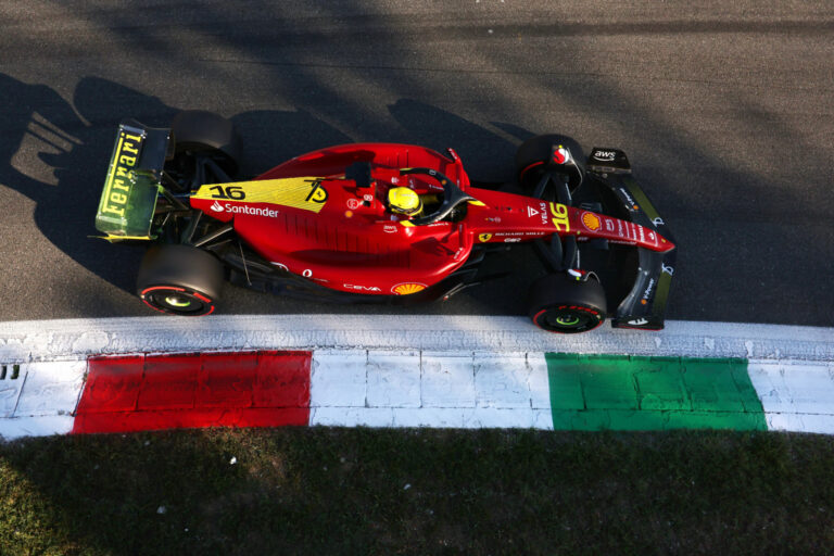 Büntetéshegyek az időmérőre, jelentősen nőttek Leclerc esélyei