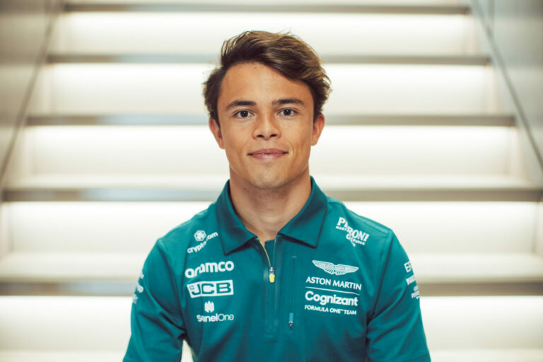 Monzában Vettel helyén bizonyíthat a Mercedes tartalékpilótája