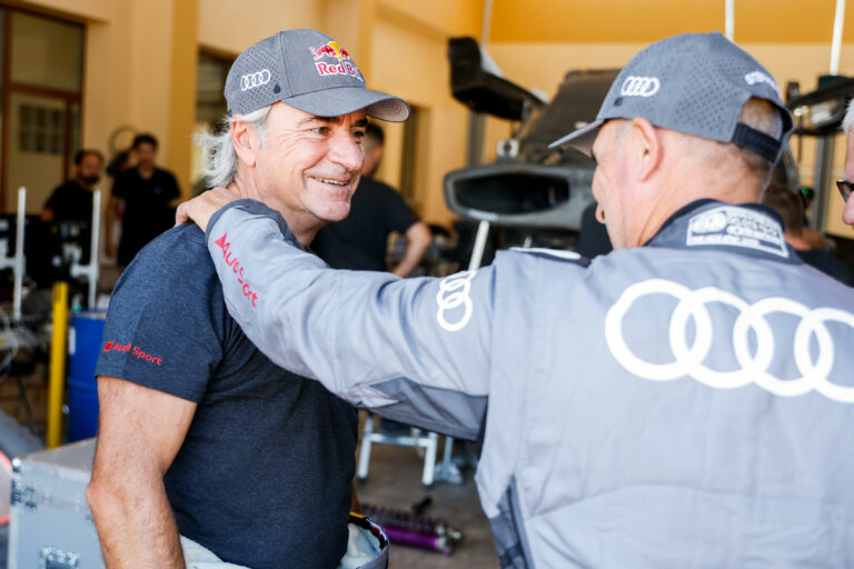 Sainz, Peterhansel, Ekström – az Audi mindenkit elvisz Marokkóba