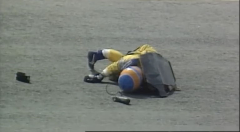 Leállt a veséje és a tüdeje, le akarták vágni a lábát, de felépült az F1 egyik legbrutálisabb balesetéből (videó)