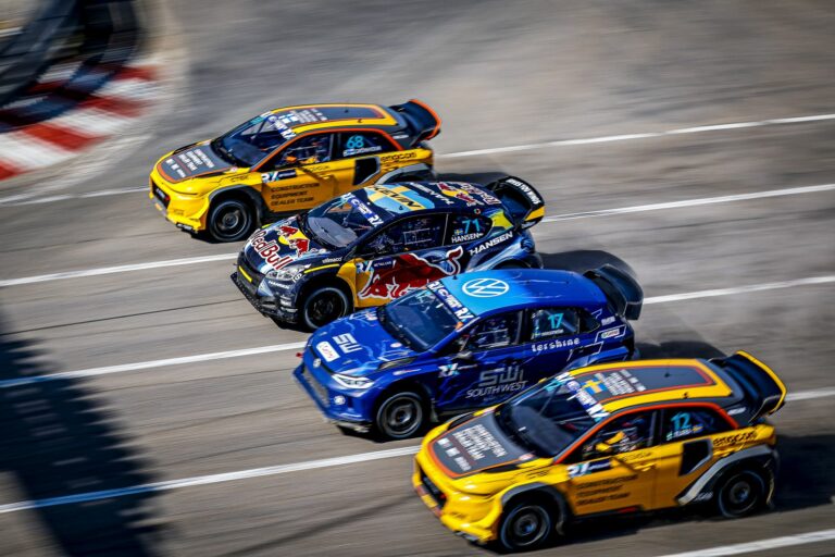 Kristoffersont először verték meg, de nem Hansenék