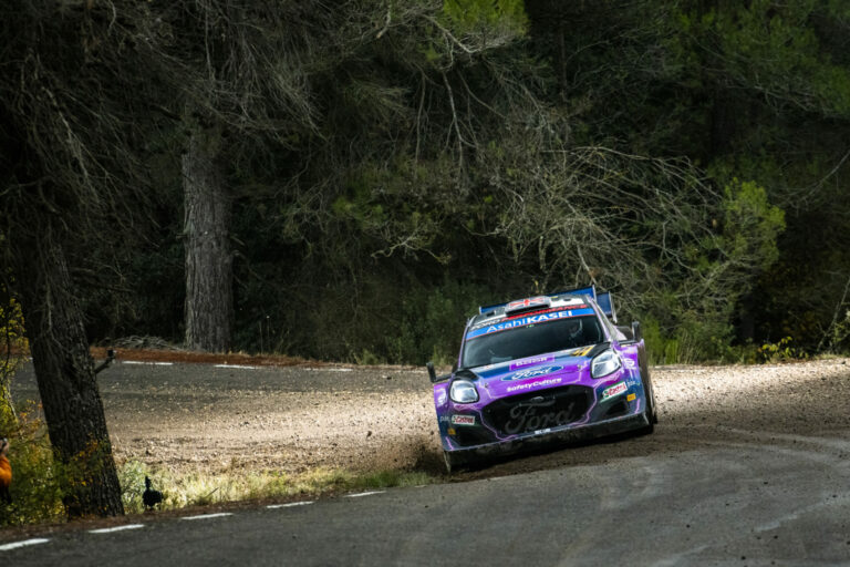 Videón Greensmith korlátba csapódása