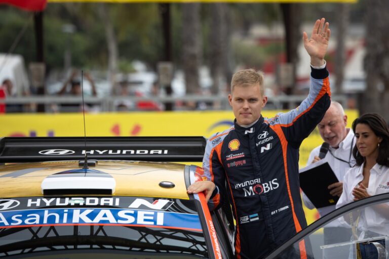 Hyundai: Két versenyzővel, hivatalos csapatvezető nélkül 