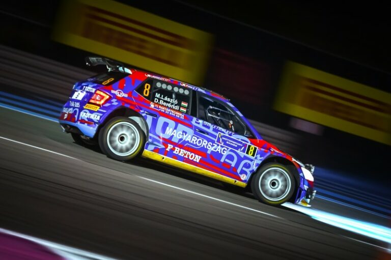 Franciaország szárnyal, Magyarország harcol 