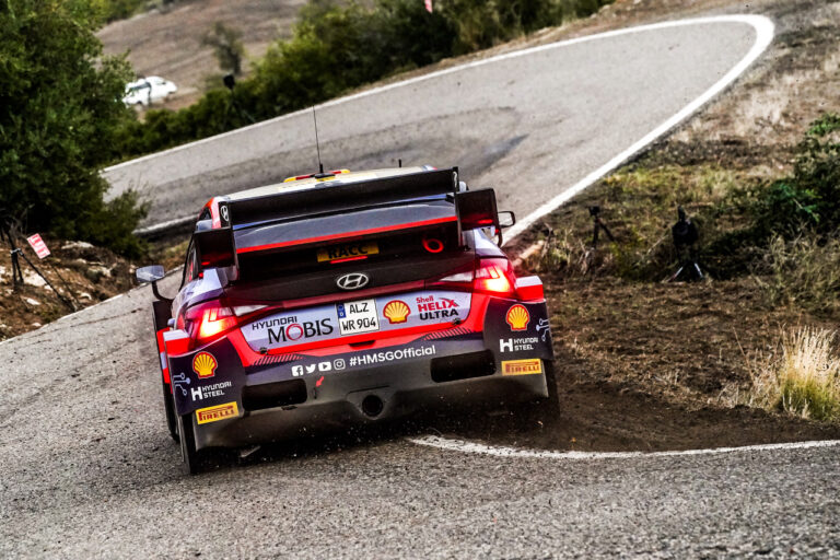 Három bal első defekt a mai leghosszabb szakaszon 