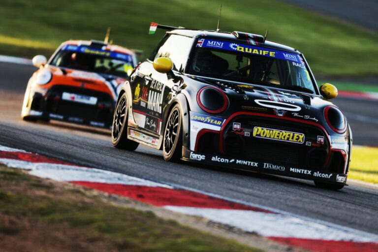 Baleset és kicsúszás is hátráltatta, de Rácz Geri elérte az idei évre kitűzött célt