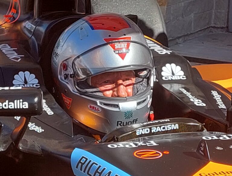 A 82 éves Andretti F1-es hétvégén is pályára lépett (videók)