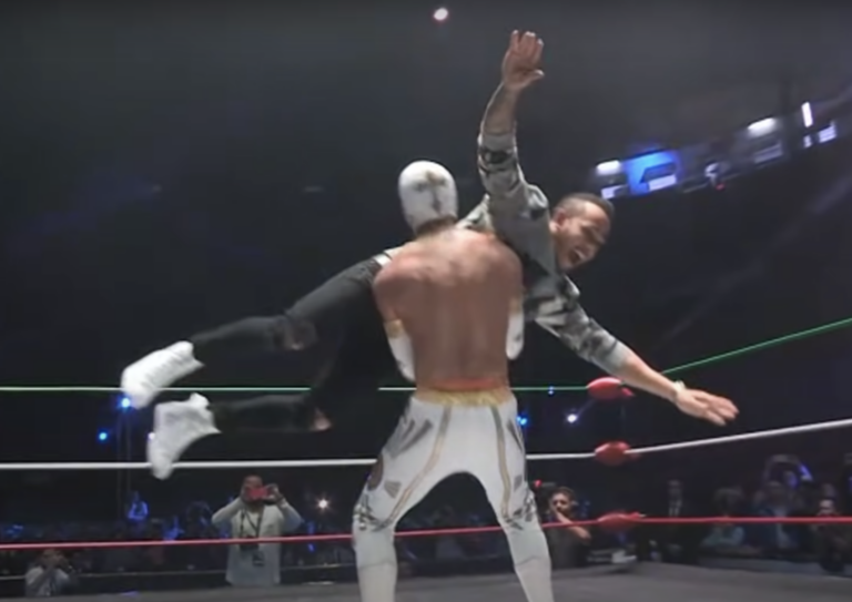 Hamilton pankrátornak állt, és a testével vágott földhöz egy maszkos mexikóit (videó)