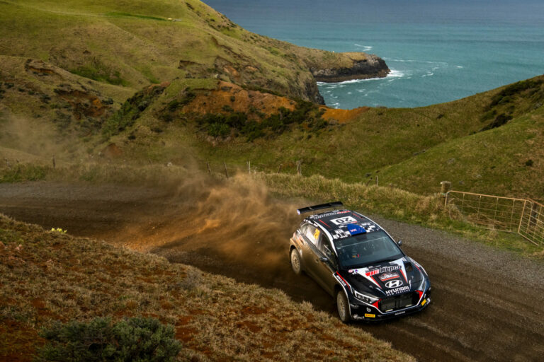 Paddon elégedett az idei szezonnal 