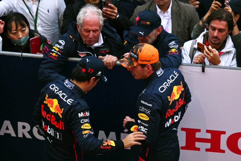 Max Verstappen, Sergio Pérez, Helmut Marko, Red Bull, Japán Nagydíj