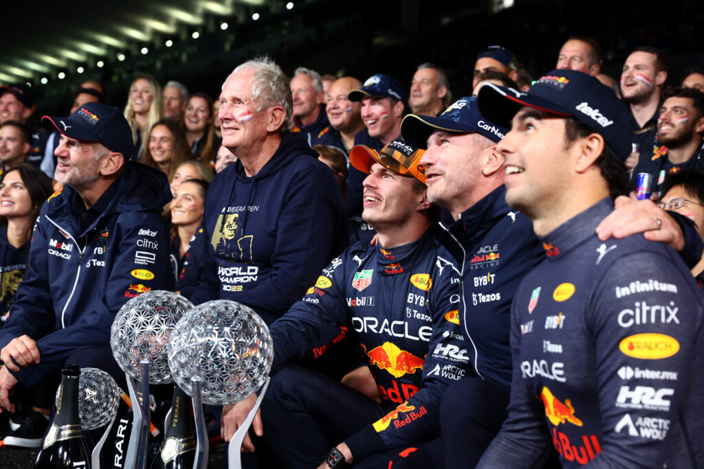 Max Verstappen, Christian Horner, Sergio Pérez, Red Bull, Japán Nagydíj