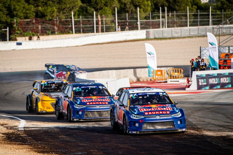 Tíz autó indul a rallycross világbajnokság első futamán