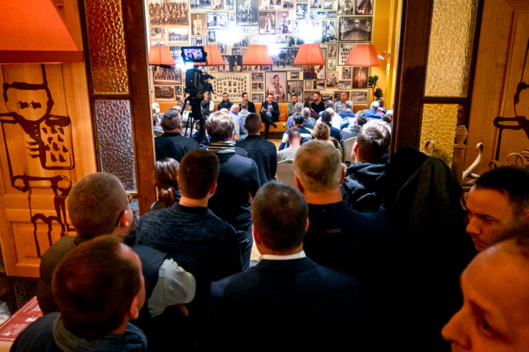 Visszanézhető Szujó Zoltán bemutatkozó körútjának utolsó állomása