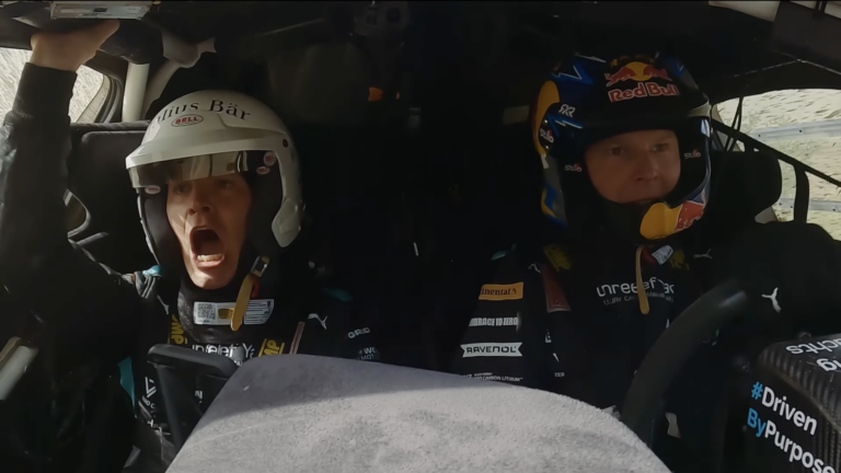A Mercedes világbajnoka csak üvölteni tudott, amikor beült egy profi raliversenyző mellé (videó)