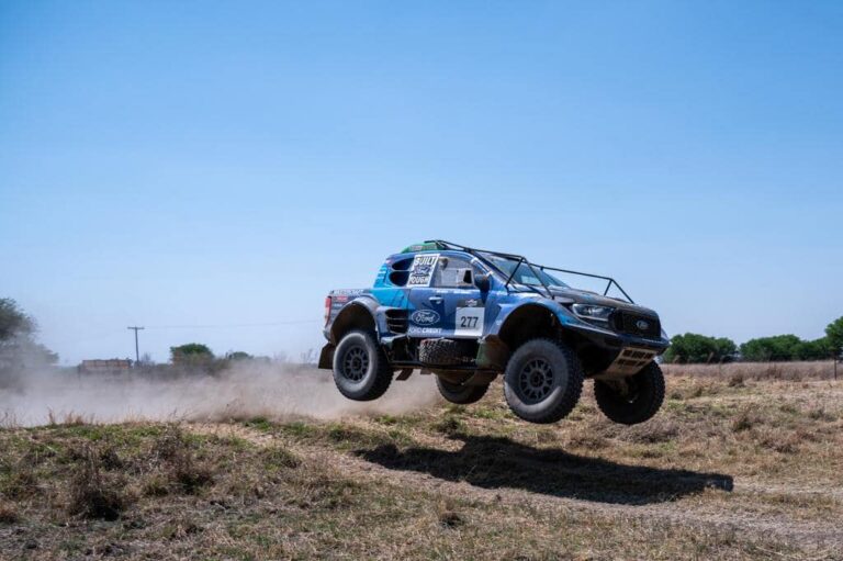 Nani Roma is tesztelte az M-Sport Dakar versenyautóját    