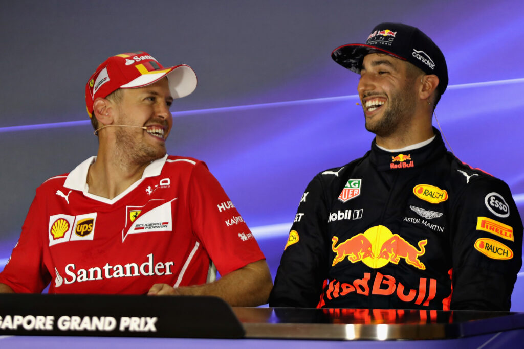 Sebastian Vettel, Ferrari, Daniel Ricciardo, Red Bull, Szingapúri Nagydíj, 2017