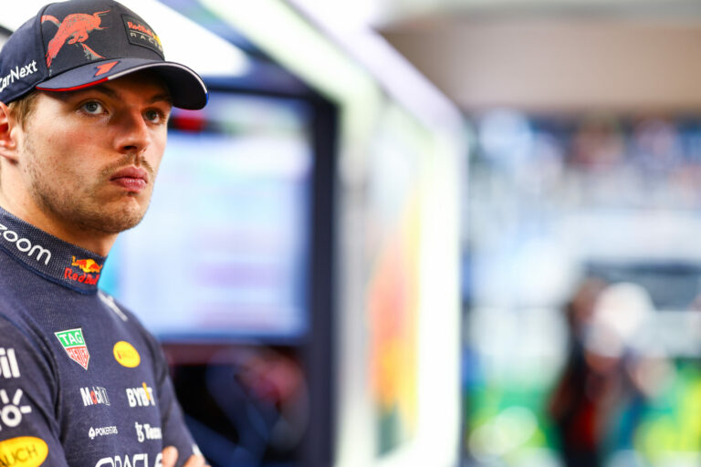 Így nyer értelmet a Red Bull érthetetlen döntése – Verstappen magának és a csapatának is ártott